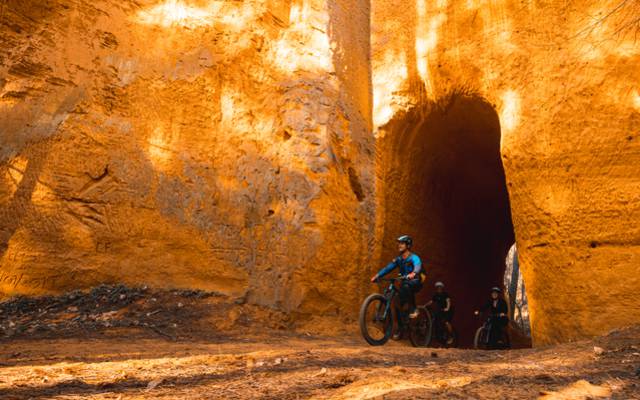 Luberon | VTT | Sortie vélo | Luberon Bike Shop | Itinéraires | Ocres | Activités sportives | Sorties guidées et encadrées 